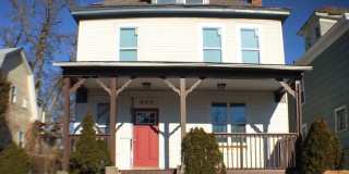 OSU Central Campus Single Family Home! W/ Central Air and Off-Street Parking Gallery 1