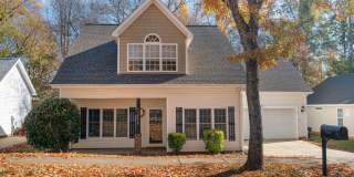 Charming 3 bed 2.5 bath Home in Huntersville! Gallery 1