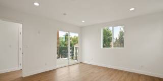 443 N Heliotrope Dr Gallery 14