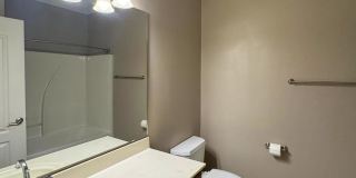 Beautiful 3 Bed 2 Bath Condo with Community Amenities Gallery 23