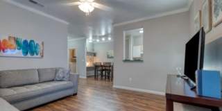5743 N Knoll Gallery 1