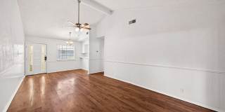 208 BEXAR DR Gallery 8