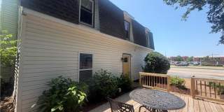374 Eaton Street Gallery 2