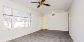3930 Leinbach Drive Gallery 4