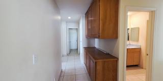 Single Story Home w/Pool in The Lakes! Gallery 41