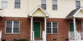 Charming 2 Bed, 2.5 Bath Townhouse in North Raleigh – Prime Location Near Capital Blvd! Gallery 1