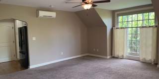 2400 Hillview Avenue Gallery 16