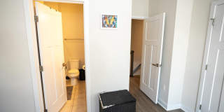 9926 NEW POINTE Drive Gallery 23