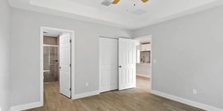 2213 Division Avenue Gallery 20