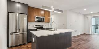 Graduate Pointe Gallery 127