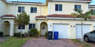 5420 SW 13th Ct Gallery 1