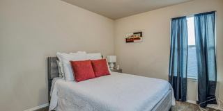 Westside area for Short or Long Term Rental (Completely Furnished) Beautiful 3 bed/2.5 baths plus Office space Gallery 6