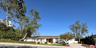 1212 Roberto Lane Gallery 1
