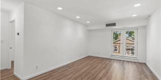 501 N Barry Avenue unit: 2C Gallery 7