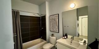 1914 Main St Gallery 8