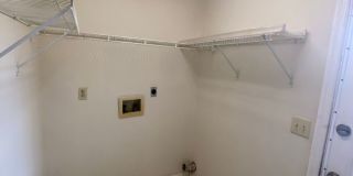 N.W. 2/2 Townhome off Mission Rd. near Fred George Gallery 6