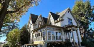 Beautiful, Large 4 Bedroom 1.5 Bath Home in Lancaster with Yard! Gallery 1