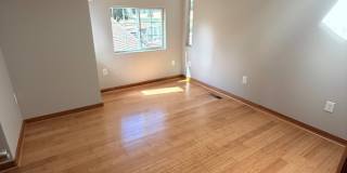 720 Northeast 34th Place Gallery 13