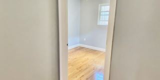 2027 Watts Street Gallery 22