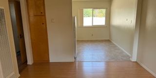 526f Gallery 12