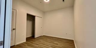 725 W Pratt Gallery 112