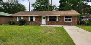 Stunning 4 bedroom, 2 bathroom home located on Wilmington Island Gallery 1
