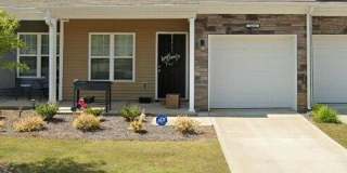 Well Maintained Townhome in Steele Creek Gallery 1