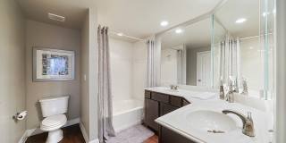 River Pointe Gallery 14