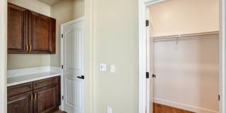 137 N Un St Gallery 33