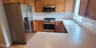 Charming and Spacious 3BB/2.5BA home for rent!  AVAILABLE NOW Gallery 5