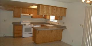 Comfortable 3/2 that allows pets! Gallery 1