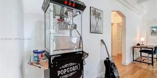 1419 NE 4th Ct Gallery 9