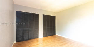 430 Commodore Dr Gallery 13