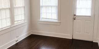 Charming 3-Bed 2-Bath Home Near Downtown Lafayette Gallery 7