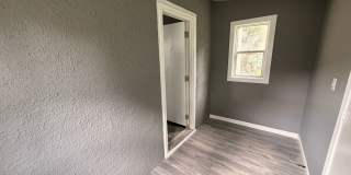 Charming 3 Bedroom Home with Screened Porch and 2 Car Garage Gallery 9