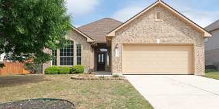 Boerne, TX -Gorgeous home in Kendall County Estates Gallery 1