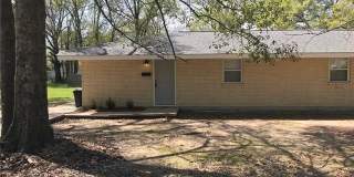 404 S WALNUT Street Gallery 1