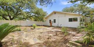 Spacious 4BR Corner Lot Home in Temple Terrace – Fenced Yard & 2-Car Garage Gallery 26