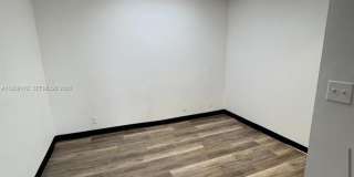 2001 N Dixie Hwy Gallery 6