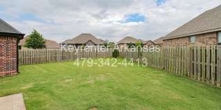 Gorgeous 3 bed/3 bath home in great Bentonville neighborhood Gallery 31