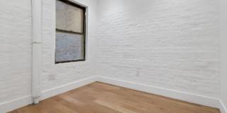 235 E 7th St Gallery 7