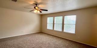 Large 3/2.5 ~ Conveniently located to JBSA Lackland and JBSA Kelly Field Annex ~ Move in Ready! Gallery 17