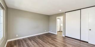 73 Oxford Gallery 17