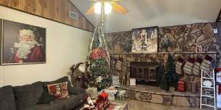 301 Cottonwood Avenue Gallery 17