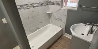 4 Bedroom Renovated Twin Available! Gallery 7