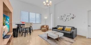 540 Brickell Key Dr UNIT 500 (A11959509) Gallery 1