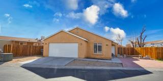 3 BEDROOM BARSTOW HOME Gallery 1