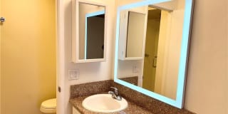 1433 S Beverly Drive Gallery 41