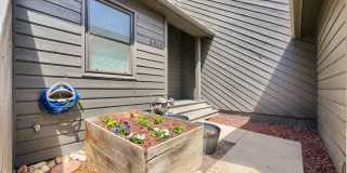 Charming Updated 3BR Gem | Great Boulder Access Gallery 27