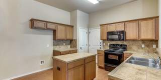 Beautiful 3 Bedroom Townhome Located in Georgetown, TX! Gallery 9